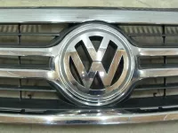 Решетка радиатора на Volkswagen Tiguan — фото 3