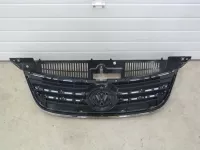 Решетка радиатора на Volkswagen Tiguan — фото 11