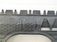 Пыльник двигателя центральный на Audi A3 8P — фото 4