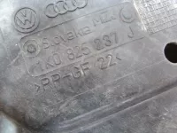 Пыльник двигателя центральный на Audi A3 8P — фото 11