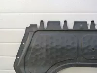 Пыльник двигателя центральный на Volkswagen Scirocco Mk3 — фото 2