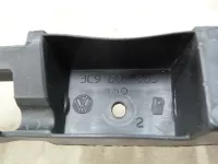 Направляющая заднего бампера на Volkswagen Passat B6 — фото 10