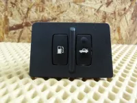 Кнопка открывания багажника Lexus IS 250/350 2005-2013 (И ЛЮЧКА БЕНЗОБАКА 8484033080) — фото 1