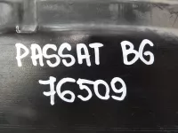 Пыльник двигателя центральный на Volkswagen Passat B6 — фото 12