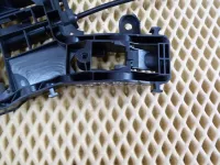 Кронштейн ручки на Volkswagen Tiguan — фото 4