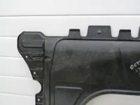 Пыльник двигателя центральный на Skoda Octavia A7 — фото 2