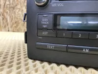 Магнитола на Toyota Auris E150 — фото 2