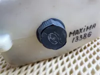 Бачок расширительный на Nissan Maxima J30 — фото 8