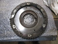 Маховик Renault,Nissan Kangoo 2008>,Kangoo 2003-2008,Megane II 2003-2009,Almera N16 2000-2006,Scenic II 2003-2009,Micra (K12E) 2002-2010,Clio III 2005-2012,Modus 2004-2012,Megane III 2009-2016,Dokker 2012> (1.5 DCI K9K МКПП 7701476568) — фото 1