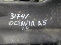 Корпус воздушного фильтра на Skoda Octavia A5 — фото 6