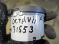 Переключатель света фар на Skoda Octavia A5 — фото 6