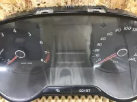 Панель приборов на Volkswagen Polo Mk5 — фото 4