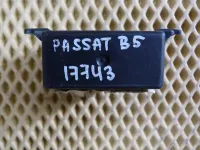 Блок электронный на Volkswagen Passat B5 — фото 4