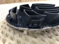 Эмблема на Volkswagen Tiguan — фото 11
