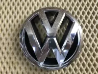 Эмблема на Volkswagen Tiguan — фото 4