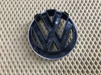 Эмблема на Volkswagen Tiguan — фото 8