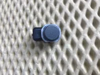 Датчик парковки Audi A3 [8P1] 2003-2013 Audi A3 [8PA] Sportback 2004-2013 Audi A4 [B8] 2007-2015 Audi A4 [B8] Allroad 2009-2015 Audi A5/S5 [8F] Cabrio 2010-2016 Audi A5/S5 [8T] Coupe/Sportback 2007-2016 Audi A6 [C7,4G] 2011-2018 Audi A7 (4G8) 2011-2018 Audi A8 [4H] 2010-2017 Audi Allroad quattro 2012-2019 Audi Q3 (8U) 2012-2018 Audi Q5 [8R] 2008-2017 Audi Q7 [4L] 2005-2015 Audi R8 2007-2015 Audi TT(8J) 2006-2015 Porsche 911 (991) 2012-2019 Porsche Boxster (981) 2012-2016 Porsche Cayman (981) 2013-2016 Seat Exeo 2009-2013 Skoda Superb 2008-2015 VW Caddy III 2004-2015 VW Passat CC 2008-2017 VW Tiguan 2011-2016 (1S0919275D) — фото 1