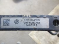 Радиатор АКПП на Volkswagen Tiguan — фото 13