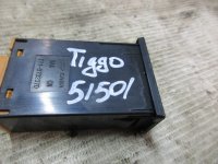 Кнопка противотуманки на Chery Tiggo T11 — фото 4