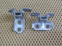 Петля двери передней левой верхняя на Chevrolet Aveo T300 — фото 4