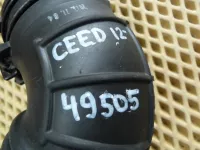 Патрубок воздушного фильтра на Kia ProCeed JD — фото 9