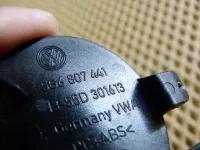 Заглушка буксировочного крюка на Volkswagen Golf Mk7 — фото 3