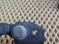 Петля двери передней правой нижняя на Ford Focus III — фото 3