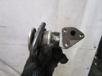 Клапан рециркуляции выхлопных газов VW Phaeton 2002-2016,A6 [C6,4F] 2004-2011,Passat [B5] 1996-2000,Allroad quattro 2000-2005,A4 [B6] 2000-2004,A6 [C5] 1997-2004,A8 [4D] 1999-2002,A8 [4E] 2003-2010,Passat [B5] 2000-2005,Touareg 2002-2010 (ПРАВЫЙ 078131102L) — фото 1