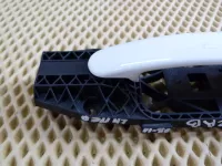 Ручка двери наружная на Volkswagen Polo Mk5 — фото 3