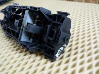 Ручка двери наружная на Volkswagen Polo Mk5 — фото 8
