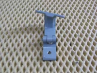 Петля двери багажника Seat Toledo IV 2013-2019;Octavia (A7) 2013-2020;Rapid 2013-2020;Superb 2015> (ЛЕВАЯ 5E0827301A) — фото 1