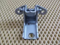Петля двери задней левой нижняя на Ford Mondeo 3 — фото 3