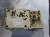 Блок предохранителей на Toyota Avensis T250 — фото 2