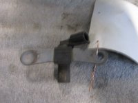 Датчик положения коленвала Renault Logan II 2014>,Kangoo 2003-2008,Logan 2005-2014,Megane II 2003-2009,Scenic II 2003-2009,Laguna II 2001-2008,Clio II/Symbol 1998-2008,Clio III 2005-2012,Laguna III 2008-2015,Modus 2004-2012 (8200647554) — фото 1