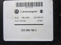 Моторчик стеклоподъемника задний левый на Volkswagen Touareg GP — фото 4