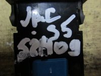 Кнопка корректора фар на JAC S5 — фото 2