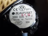 Уголок двери передней правой внутренний на Volkswagen Passat B5 — фото 10