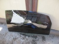 Стекло двери задней левой на Nissan Almera G15 — фото 1