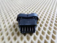 Кнопка стеклоподъемника на Nissan Almera G15 — фото 2