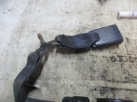 Ремень безопасности задний центральный на Nissan Almera G15 — фото 2