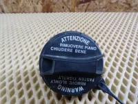 Лючок бензобака на Hyundai Accent LC — фото 3