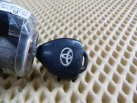 Замок зажигания на Toyota Auris E150 — фото 2