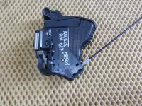 Замок двери передней правой на Toyota Auris E150 — фото 2
