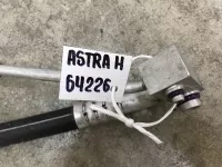 Трубка кондиционера на Opel Astra H — фото 7