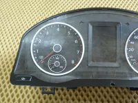 Панель приборов на Volkswagen Tiguan — фото 5