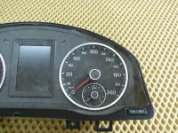Панель приборов на Volkswagen Tiguan — фото 4