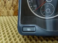 Панель приборов на Volkswagen Tiguan — фото 2
