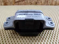Опора двигателя левая на Volkswagen Scirocco Mk3 — фото 2