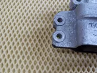 Опора КПП левая на Volkswagen Tiguan — фото 3