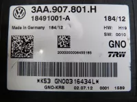 Блок управления парковочным тормозом на Volkswagen Passat B7 — фото 3
